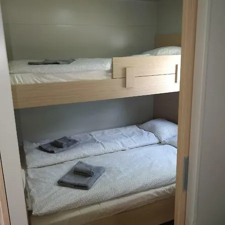 Casa de Férias Mobile Homes Krko *