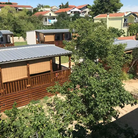 بيت للعطل Mobile Homes Krko *