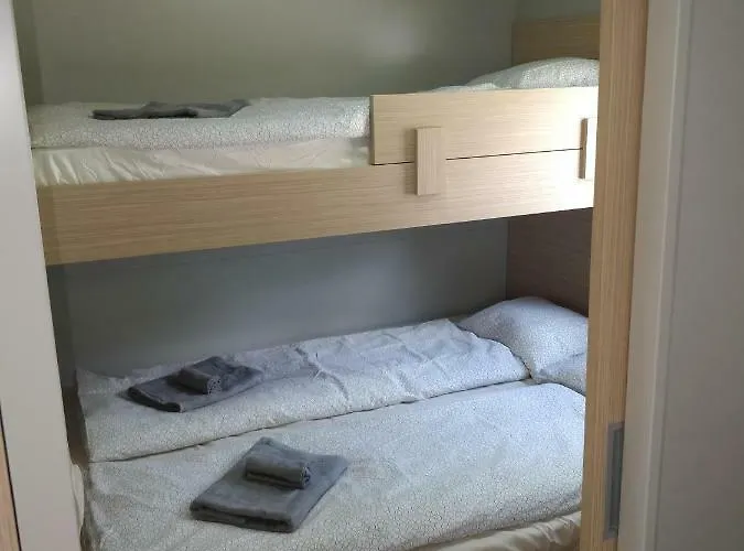 בית נופש Mobile Homes Krko *